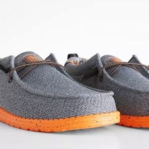 Hey Dudes- Cincinnati Wally